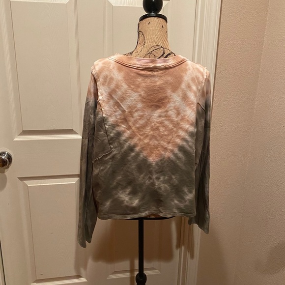 The Roumduol tye dye top - Picture 4 of 8